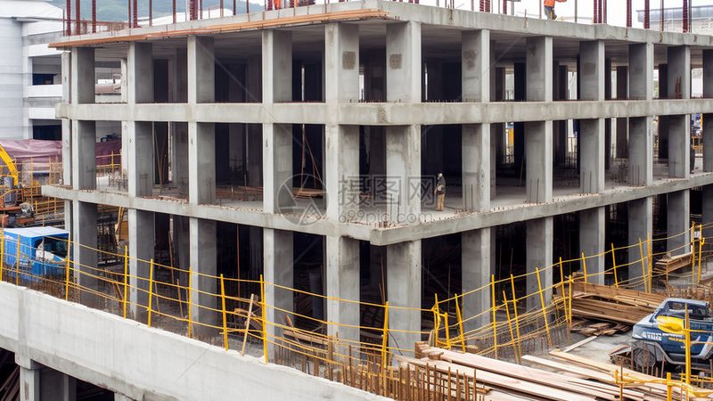 成都土建工程公司案例解析：合规性、成本与验收
